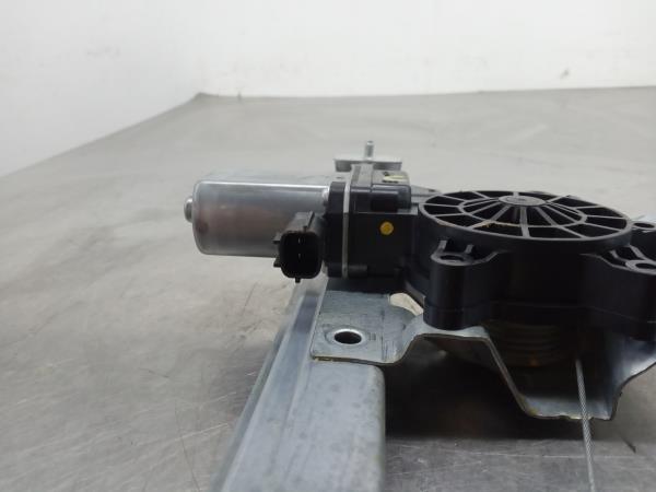 Alzavetro posteriore sinistro RENAULT Captur (J5_) Imagem-1