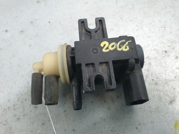 Idle air control valve VOLKSWAGEN Polo (6R, 6C)