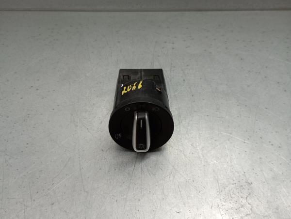 Light switch VOLKSWAGEN Polo (6R, 6C)