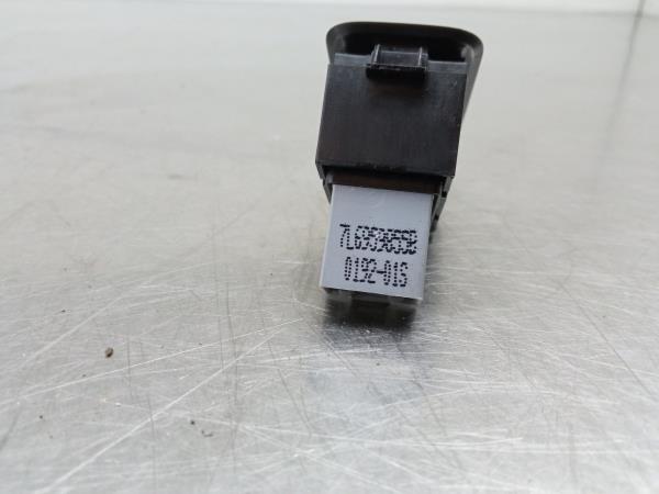 Left Rear window control VOLKSWAGEN Polo (6R, 6C) Imagem-3