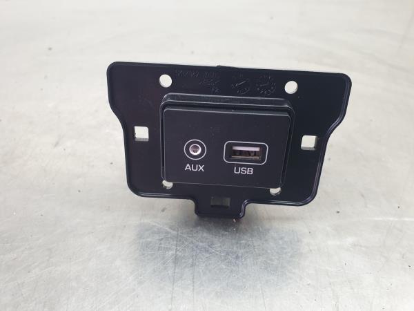 Módulo USB / AUX / IPOD HYUNDAI Kauai (OS)
