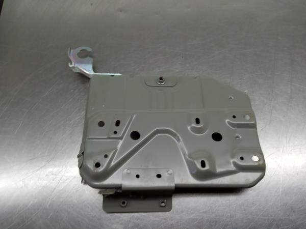 Boîtier de batterie NISSAN Micra V (K14)