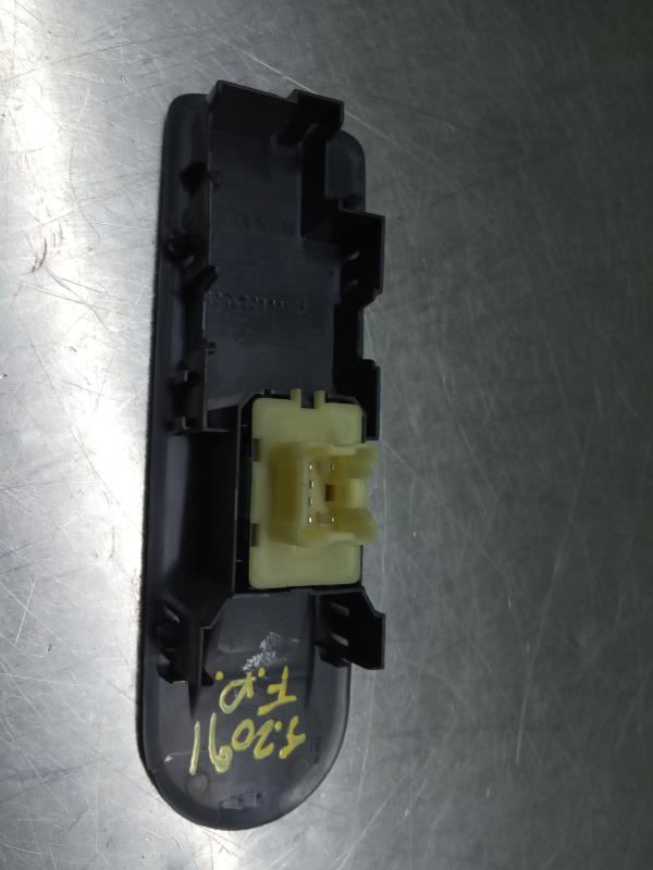 Mando / interruptor elevalunas delantero derecho RENAULT Captur (J5_) Imagem-1