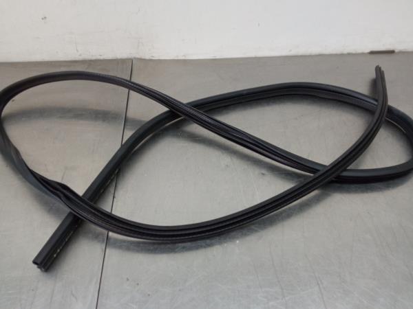 Rivestimento porta anteriore sinistra NISSAN Micra V (K14)