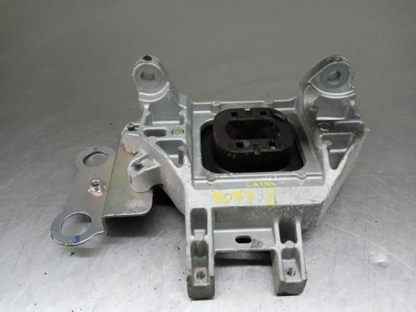 Box Support NISSAN Micra V (K14)