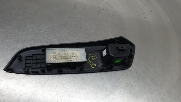 Mando / interruptor elevalunas delantero derecho NISSAN Micra V (K14) Imagem-1