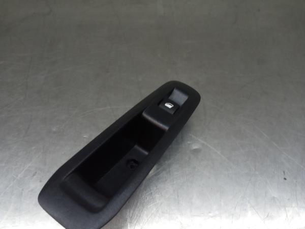 Mando / interruptor elevalunas trasero derecho PEUGEOT 308 II