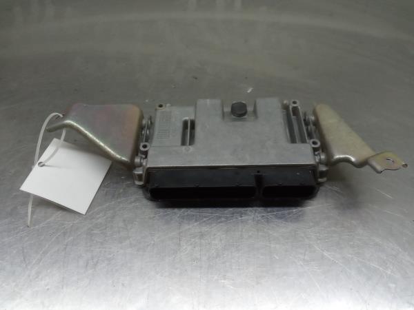 Centralina motor / ECU TOYOTA Yaris (_P13_)