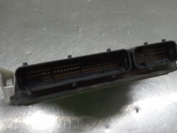 Centralina motor / ECU TOYOTA Yaris (_P13_) Imagem-2