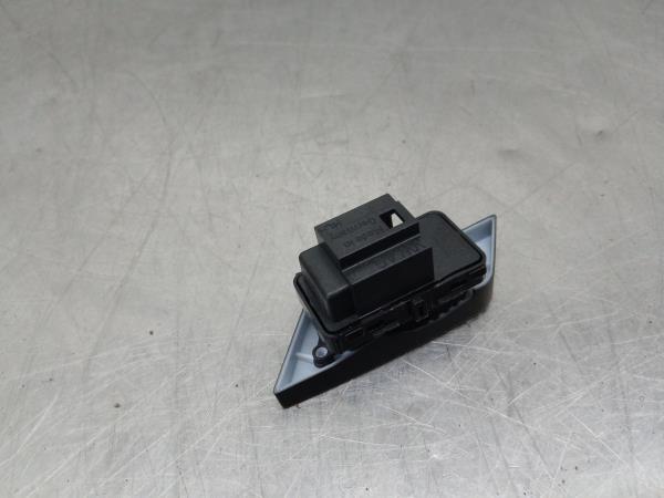 Comando multifunzione VOLKSWAGEN Polo (AW1) Imagem-1