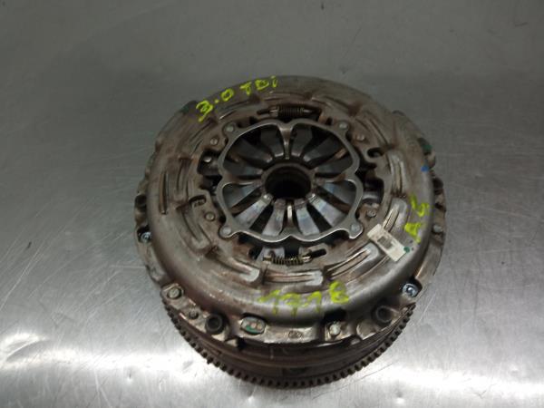 Volante do motor AUDI A5 Sportback (8TA)