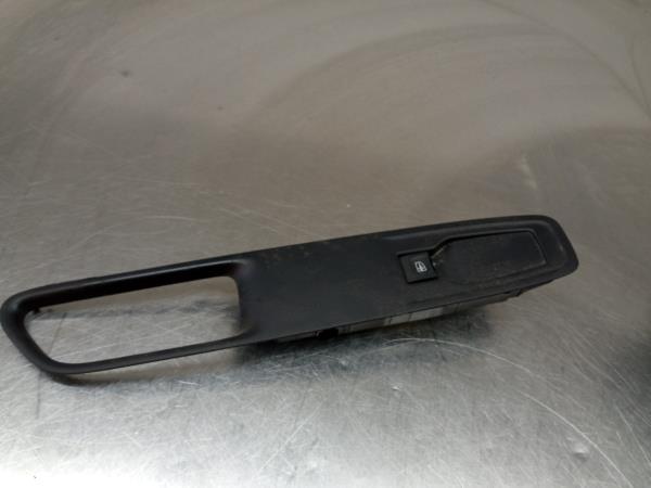 Mando / interruptor elevalunas delantero derecho RENAULT Clio IV (BH_)