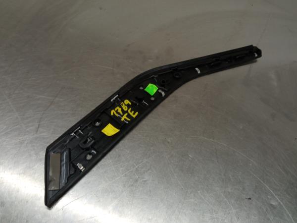 Modanatura pannello sinistro RENAULT Captur II Imagem-1