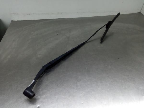 Bras de balai avant Droite NISSAN Note (E12)