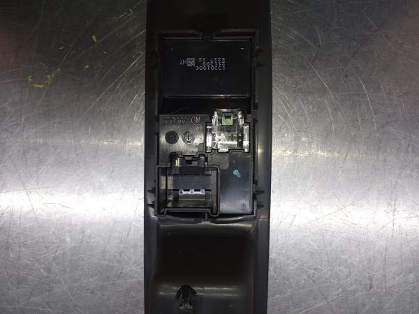 Mando / interruptor elevalunas delantero derecho OPEL Mokka / Mokka X Imagem-2