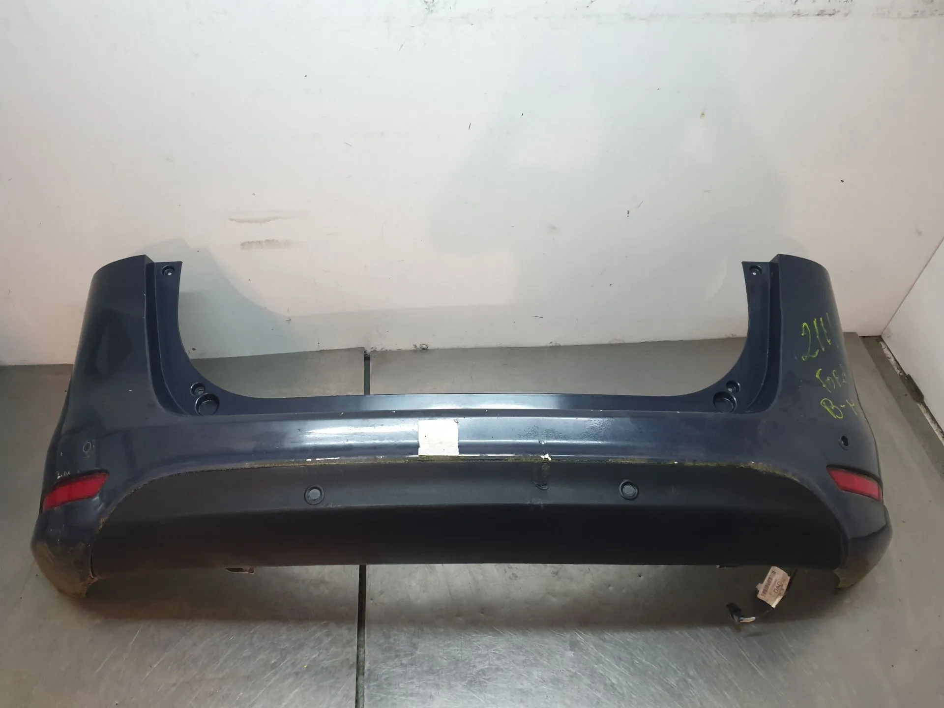 Pára-choques trás FORD B-Max (JK)