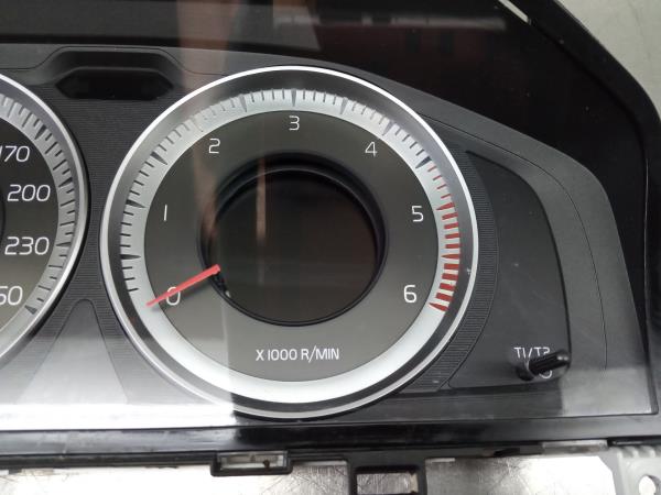 Quadrante / painel de instrumentos VOLVO S60 II (134) Imagem-2