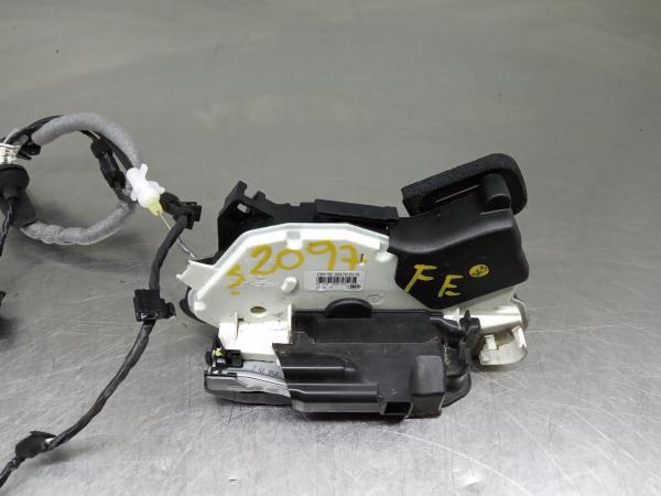 Serrure Avant Gauche VOLKSWAGEN Passat Variant (3G5, CB5)