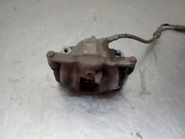 Pinça travão / maxila de travão frente esquerda MERCEDES-BENZ Classe A (W176)