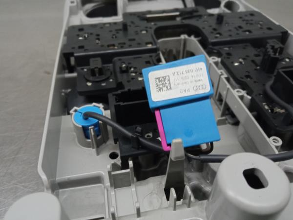 Plafonier frente AUDI A6 Avant (4G5, 4GD, C7) Imagem-3