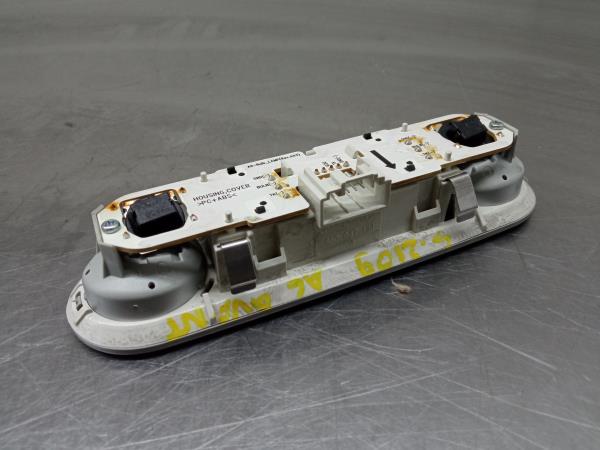 Plafonier central AUDI A6 Avant (4G5, 4GD, C7) Imagem-2