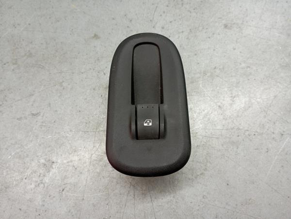 Mando / interruptor elevalunas delantero derecho RENAULT Master III Chassis (EV/HV/UV)