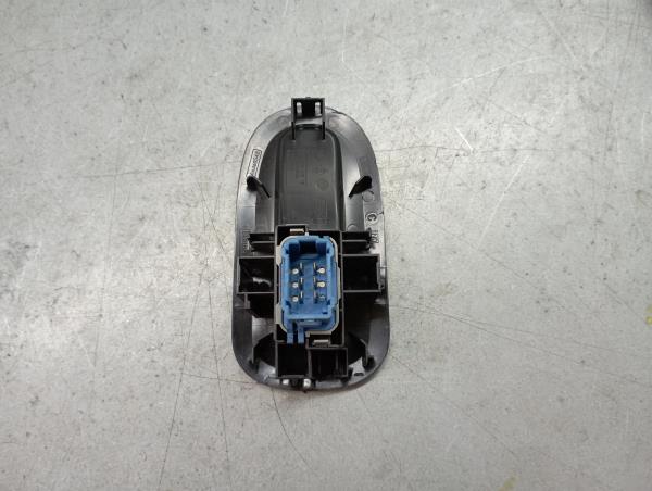 Mando / interruptor elevalunas delantero derecho RENAULT Master III Chassis (EV/HV/UV) Imagem-1