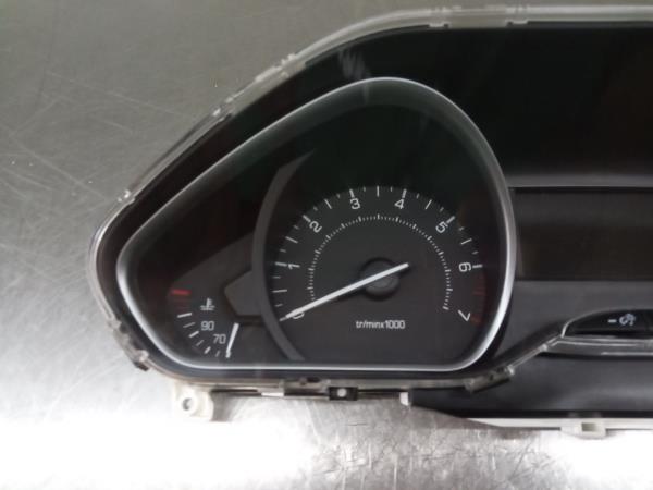Quadrante / painel de instrumentos PEUGEOT 208 Imagem-1