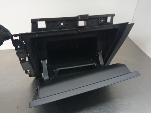 Guantera RENAULT Captur II Imagem-1