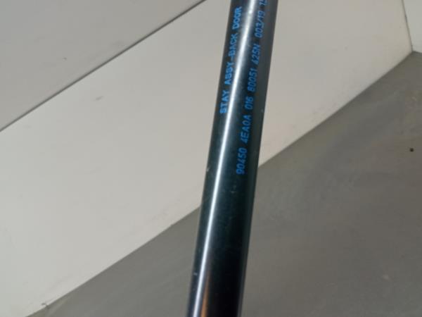 Amortecedor da mala NISSAN Qashqai II (J11) Imagem-1