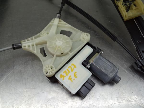 Lève-vitre avant gauche VOLKSWAGEN Polo (AW1) Imagem-1