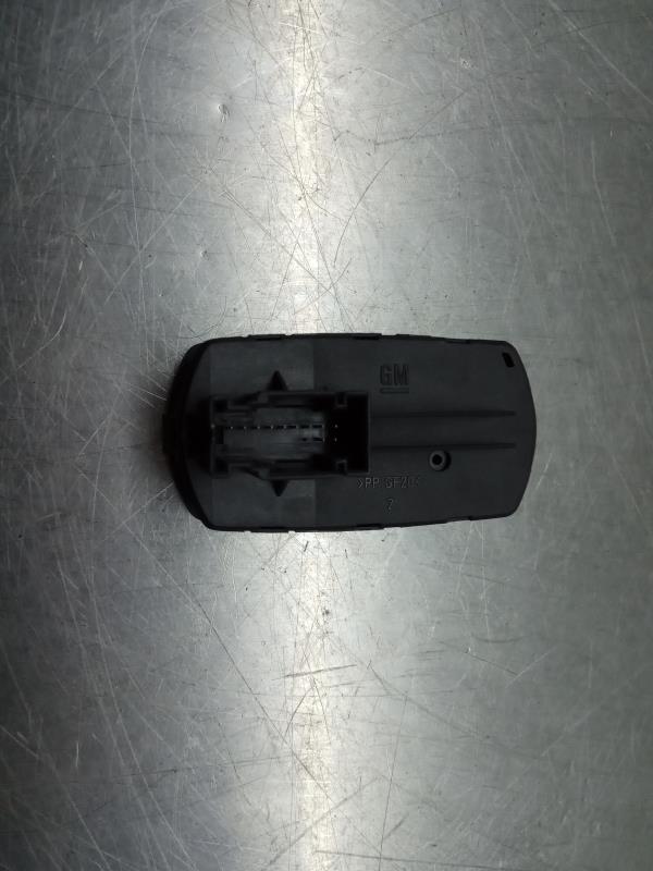 Left Front window control OPEL Corsa E Imagem-1