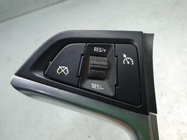 Commandes au volant OPEL Meriva B Imagem-2