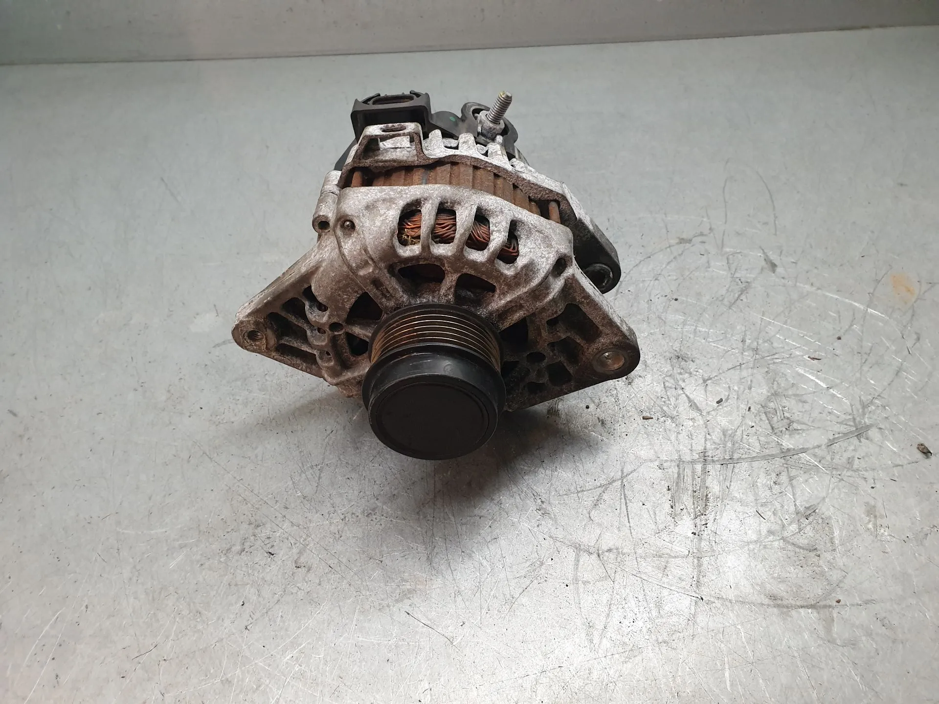 Alternador HYUNDAI i30 (GD) Imagem-1