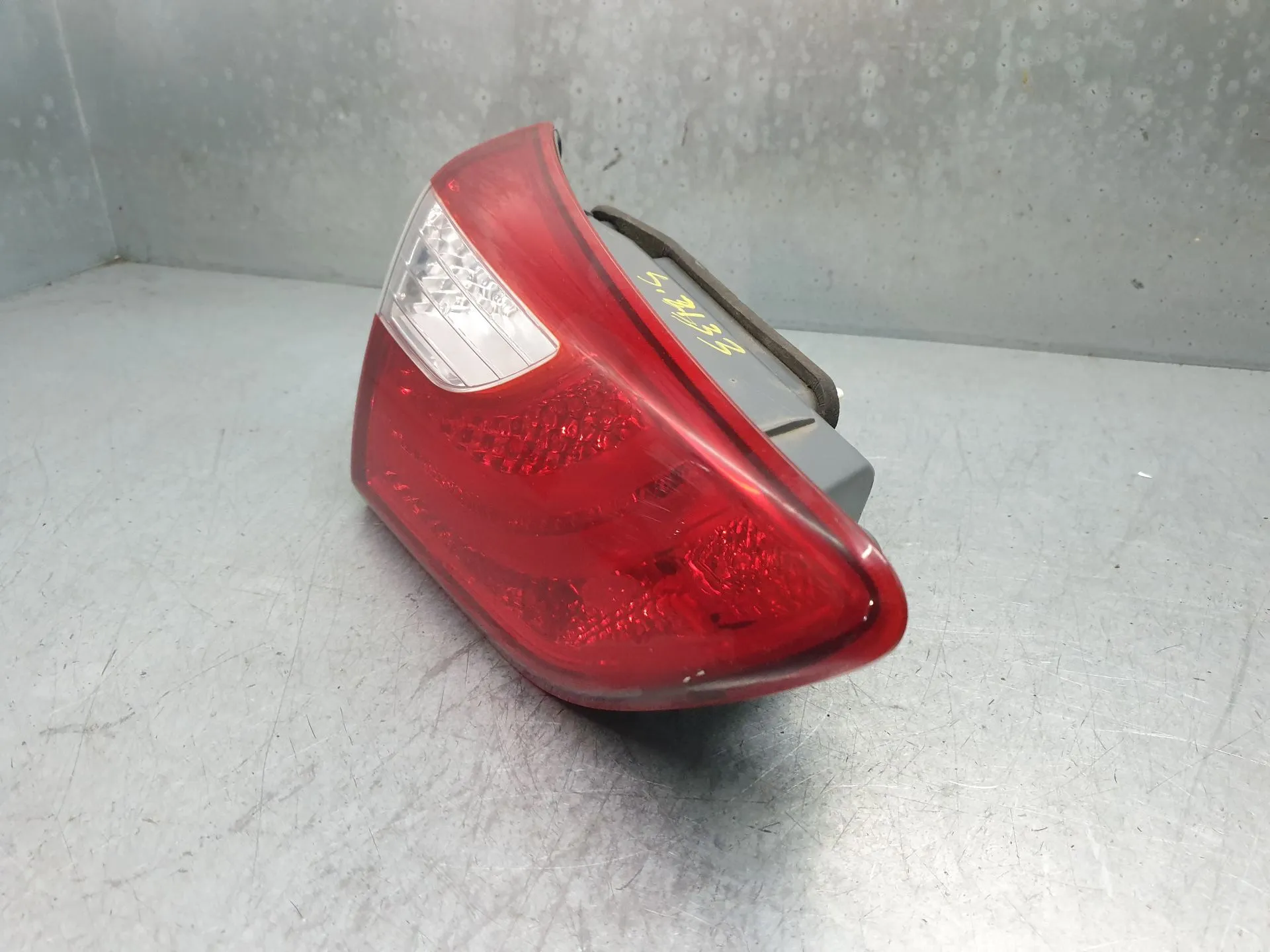Left Tailgate light  HYUNDAI i30 (GD) Imagem-1