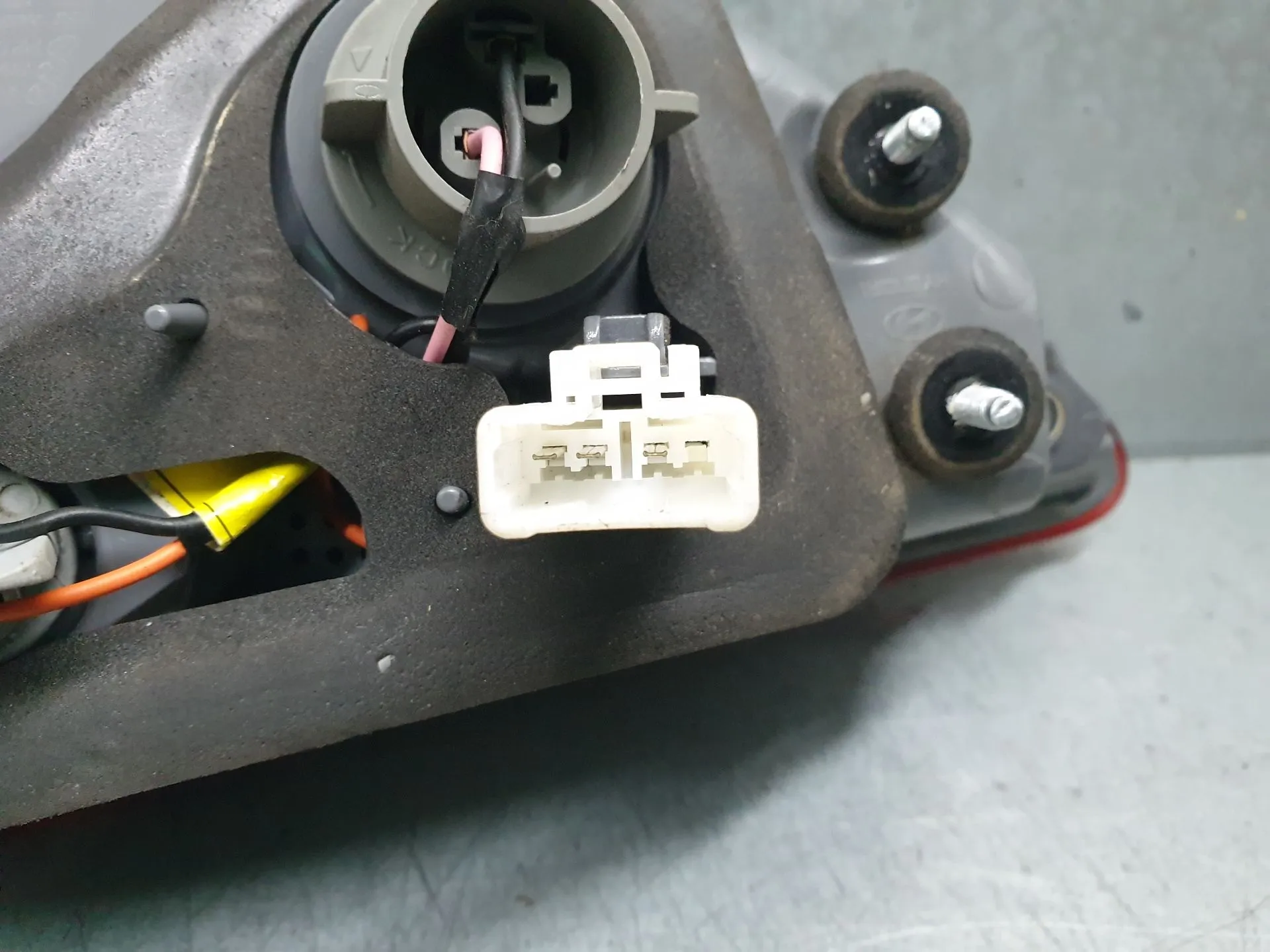 Left Tailgate light  HYUNDAI i30 (GD) Imagem-6