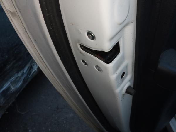 Cerradura / cierre puerta trasera izquierda HYUNDAI i30 (GD)