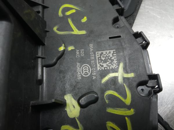 Serrure Avant Droite VOLKSWAGEN Polo (AW1) Imagem-3