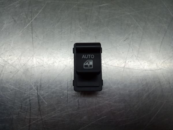 Mando / interruptor elevalunas delantero derecho FIAT 500X (334_)