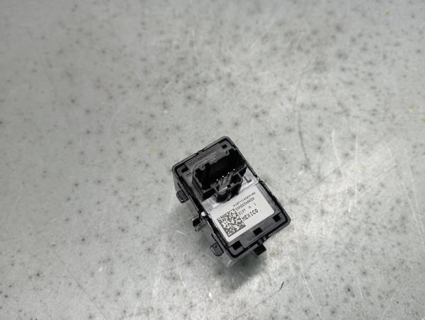 Right Rear window control FORD Fiesta VII (HJ, HF) Imagem-3