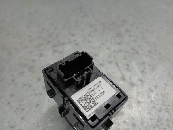 Right Rear window control FORD Fiesta VII (HJ, HF) Imagem-4