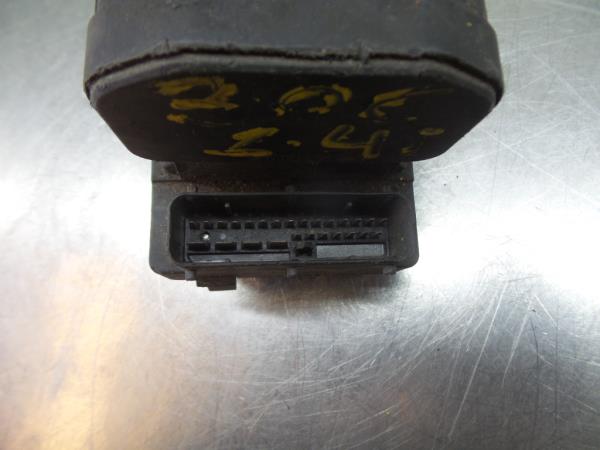 ABS PEUGEOT 306 Sedan (7B, N3, N5) Imagem-1