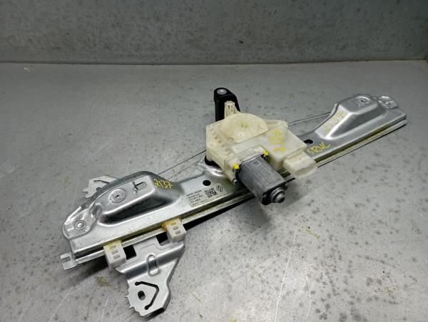 Alzavetro posteriore sinistro RENAULT Kadjar (HA_, HL_)