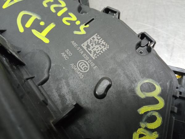 Cerradura / cierre puerta trasera derecha VOLKSWAGEN Polo (AW1) Imagem-3