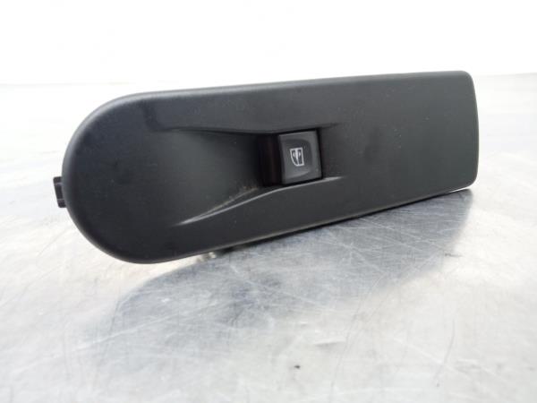 Mando / interruptor elevalunas delantero derecho RENAULT Captur (J5_)