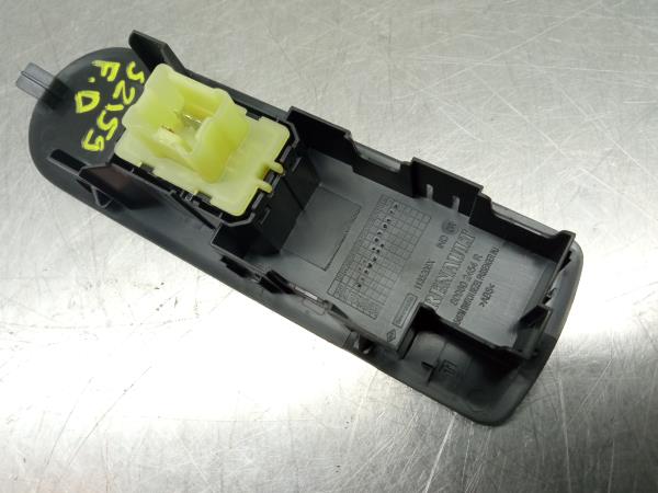 Mando / interruptor elevalunas delantero derecho RENAULT Captur (J5_) Imagem-2