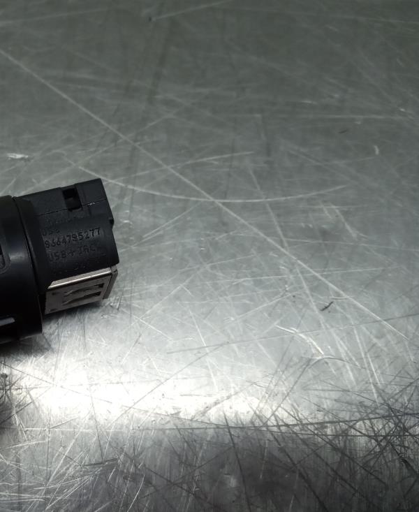 Módulo USB / AUX / IPOD CITROËN C3 II (SC_) Imagem-3