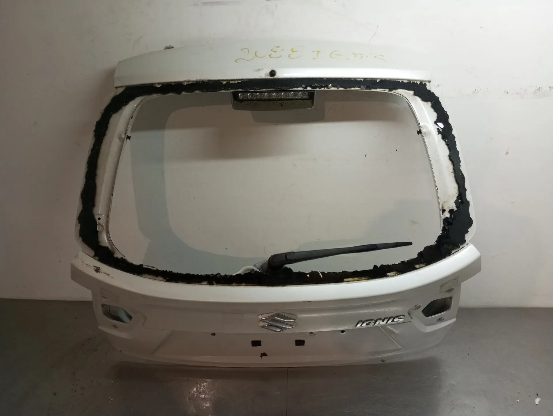 Tailgate / Trunk lid SUZUKI Ignis III (MF)