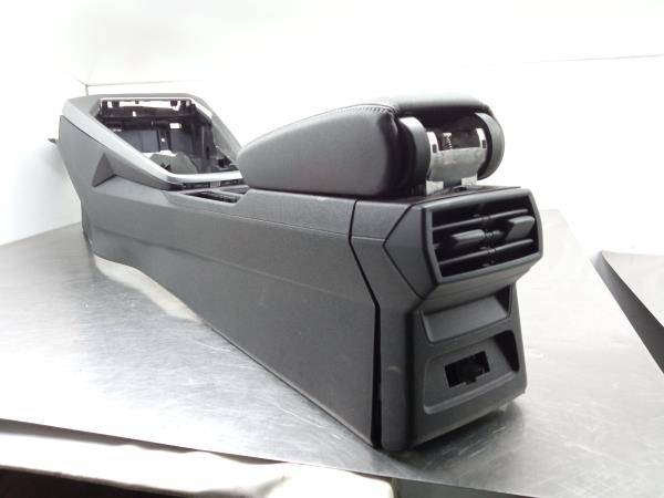 Bracciolo  AUDI A3 Sportback (8YA) Imagem-9