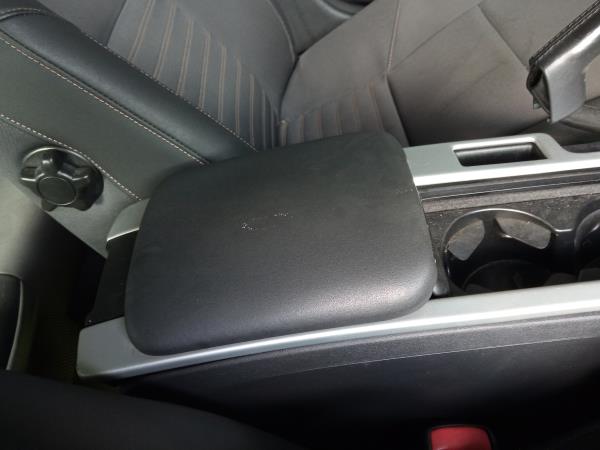 Accoudoir VOLVO S40 II (MS)